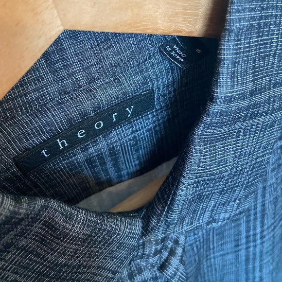 Theory Men's Dress Shirt - Picture 3 of 3